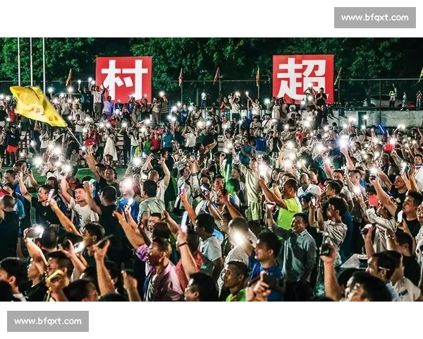 网红达人助阵村 BA 环江非遗打铁花燃爆夏夜 网红达人助阵村 BA 环江非遗打铁花燃爆夏夜