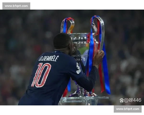 恩里克力挺登贝莱:金球奖无关痛痒,他才是我的足球信仰 恩里克力挺登贝莱:金球奖无关痛痒,他才是我的足球信仰